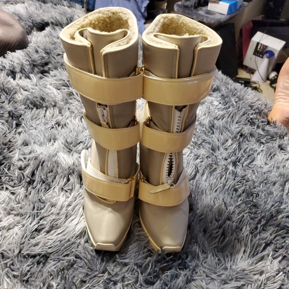 Louis Vuitton Runway Platform Mid Calf Fur Boots size 7 - Picture 5 of 10